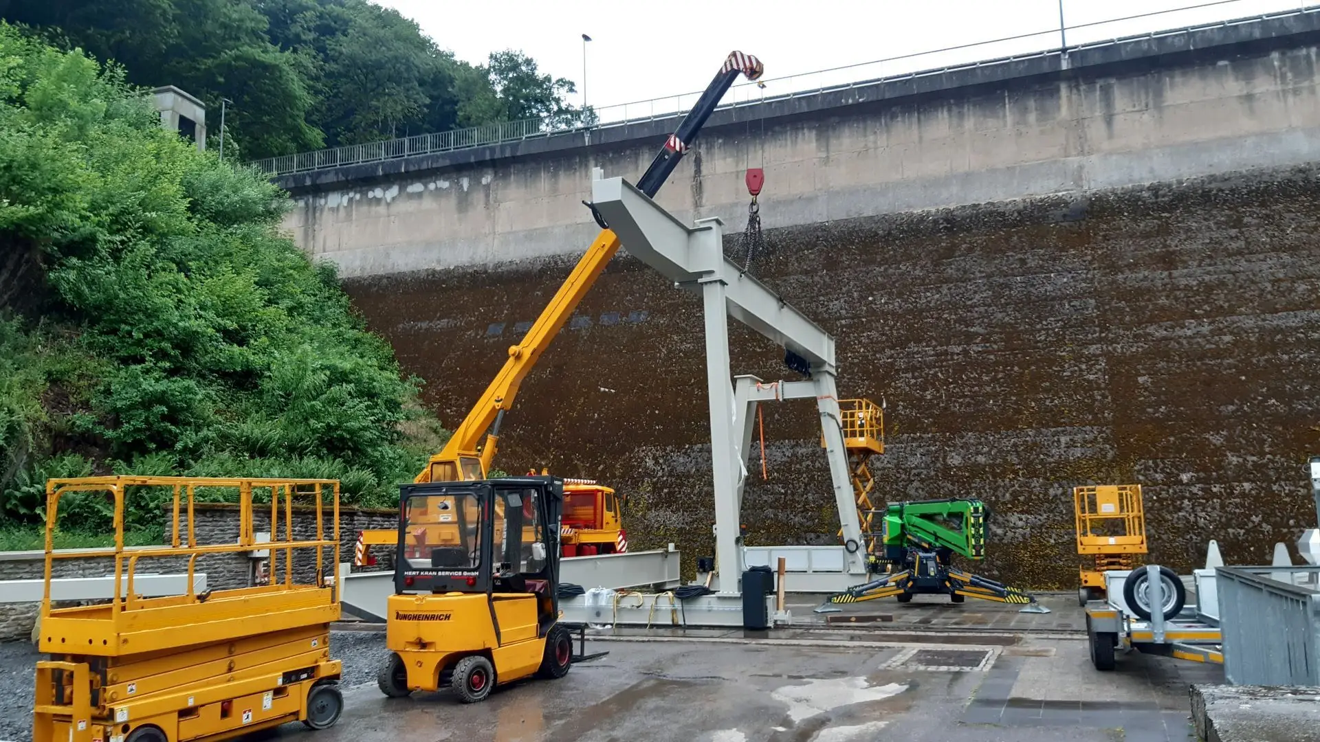 Kranmontage im Freien